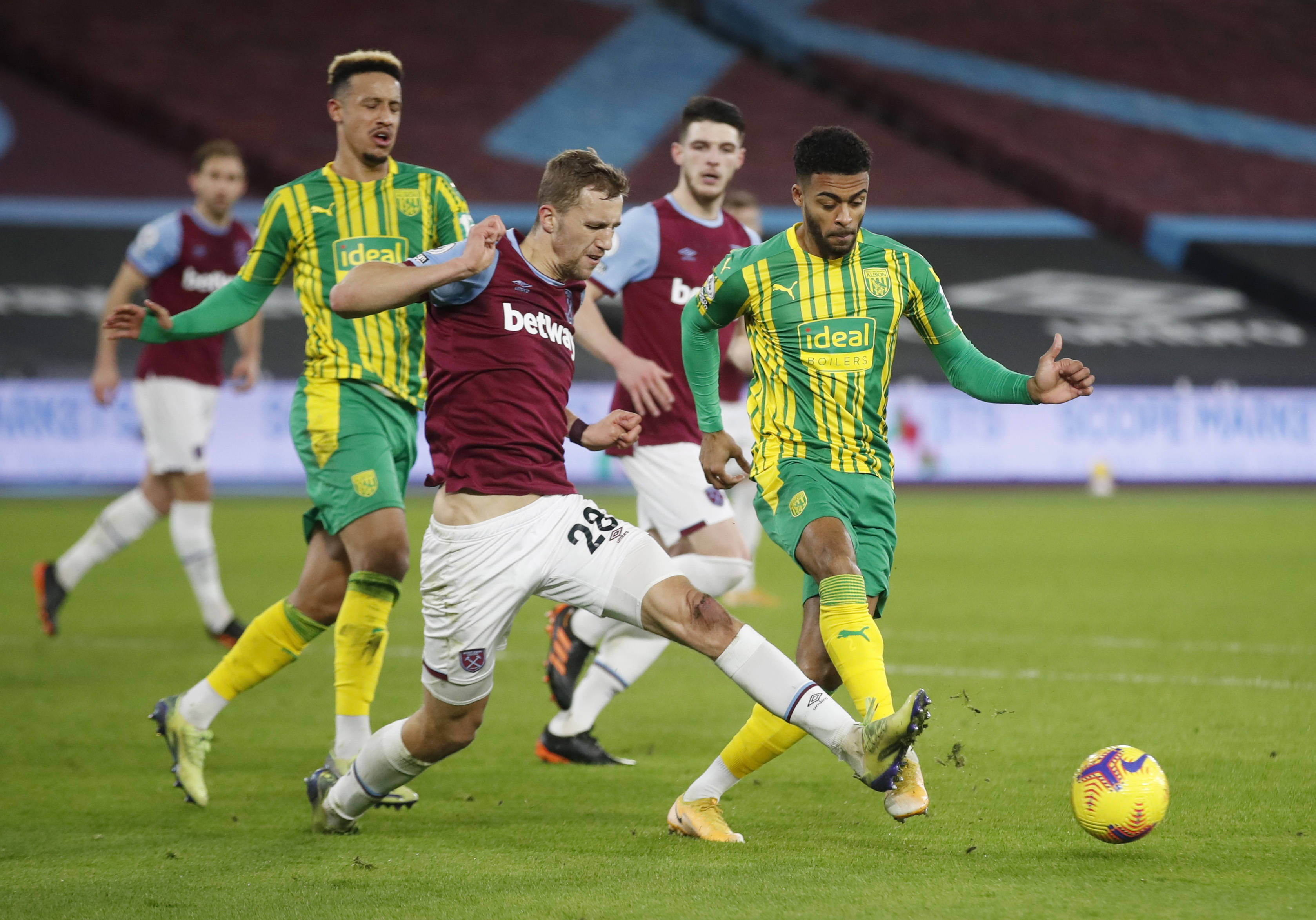 许多年轻运 许多年轻运